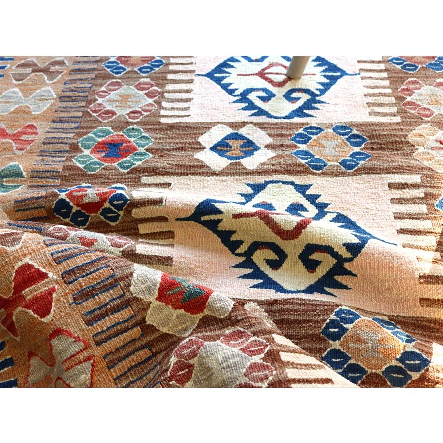 細かな織りの手織りキリム コンヤ 176x141cm エリベリンデのモチーフ | ブランド登録なし | 09