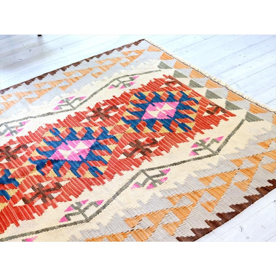 色にこだわるワンランク上のカイセリキリム セッヂャーデ 174x131cm ドラゴンのモチーフ | ブランド登録なし | 02