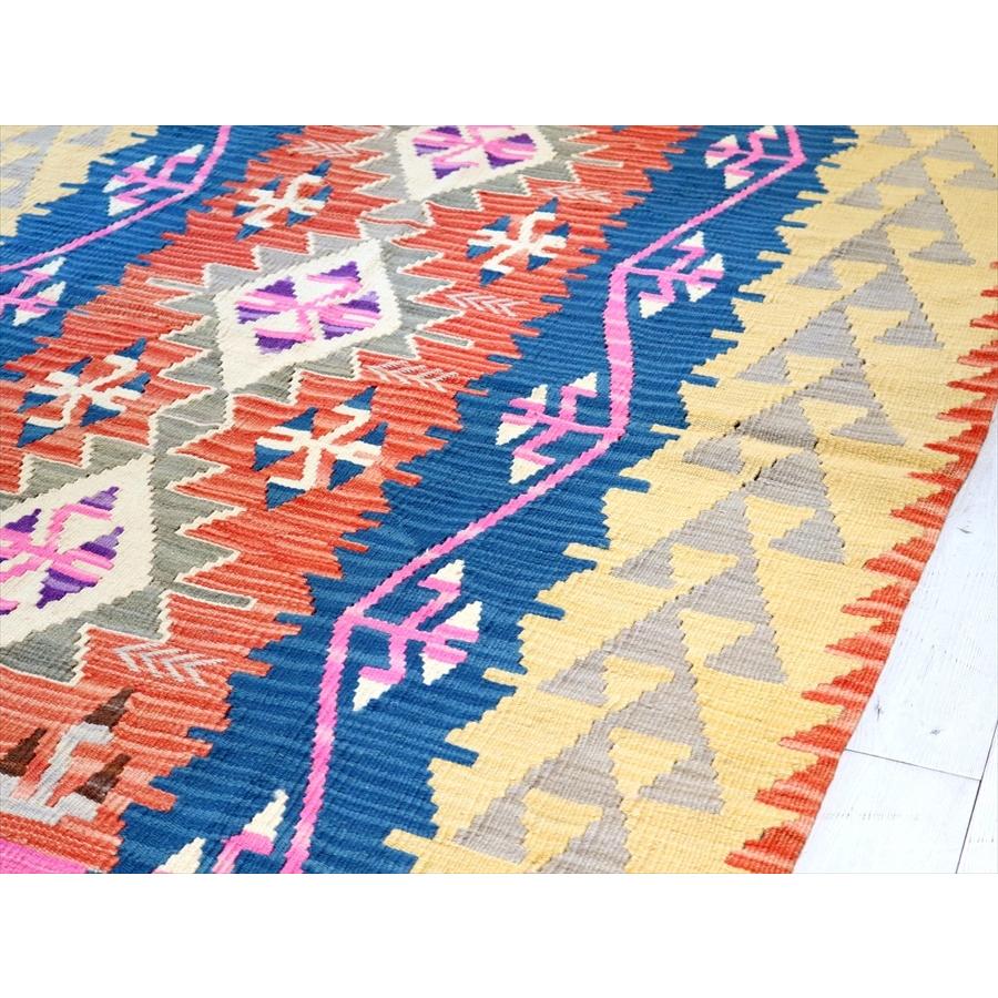 色にこだわるワンランク上のカイセリキリム セッヂャーデ 172x129cm 狼の足跡のモチーフ | ブランド登録なし | 03