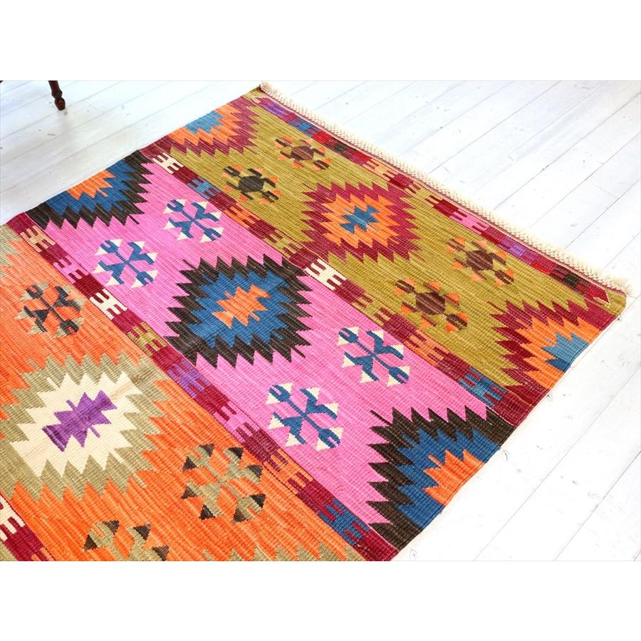 色にこだわるワンランク上のカイセリキリム セッヂャーデ 184x133cm イーブルアイと狼の足跡 | ブランド登録なし | 02