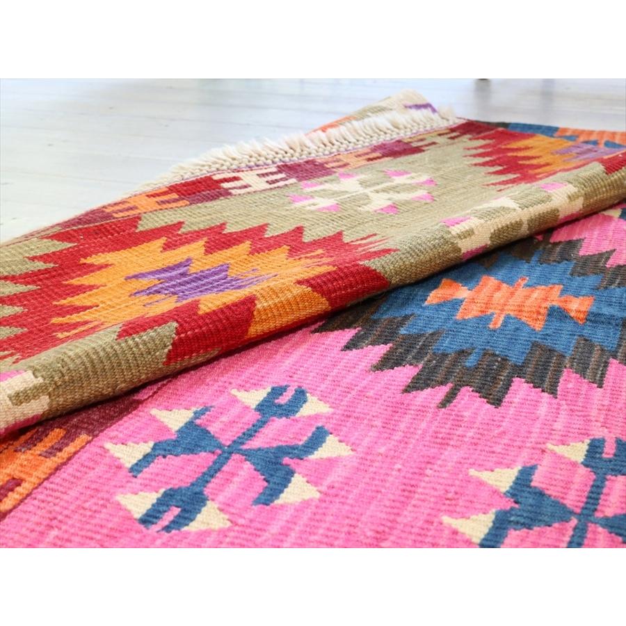 色にこだわるワンランク上のカイセリキリム セッヂャーデ 184x133cm イーブルアイと狼の足跡 | ブランド登録なし | 05