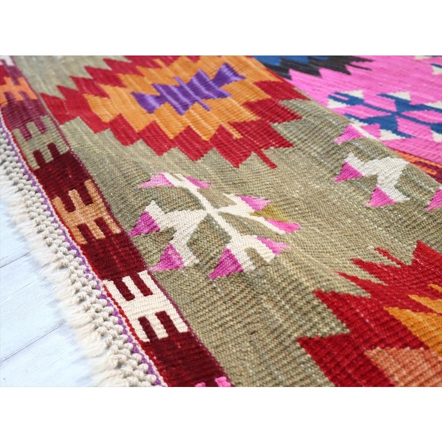 色にこだわるワンランク上のカイセリキリム セッヂャーデ 184x133cm イーブルアイと狼の足跡 | ブランド登録なし | 06