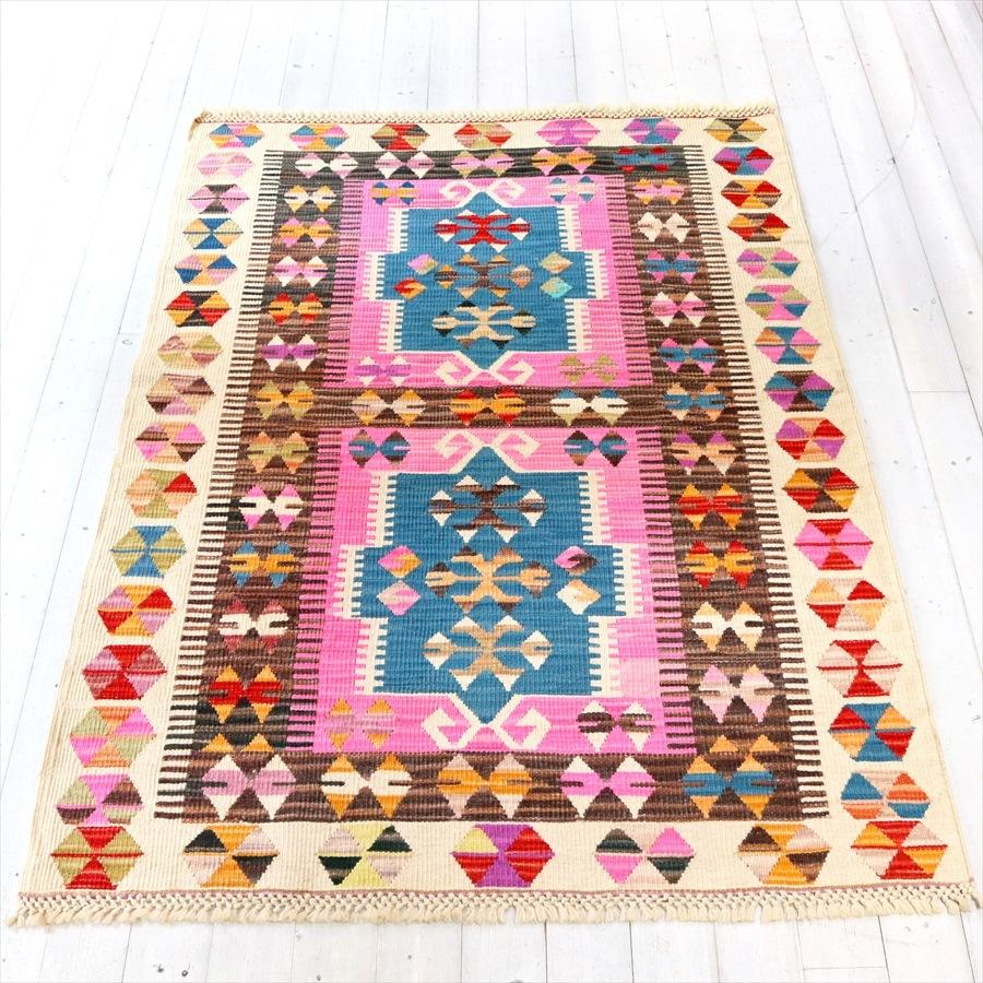 ワンランク上のカイセリキリム　セッヂャーデ 182x130cm ２つのサンドゥックと狼の足跡 | ブランド登録なし