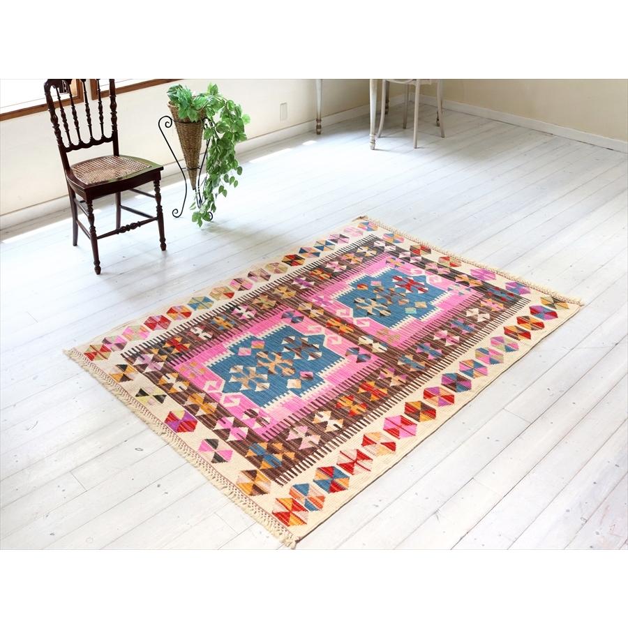 ワンランク上のカイセリキリム　セッヂャーデ 182x130cm ２つのサンドゥックと狼の足跡 | ブランド登録なし | 01