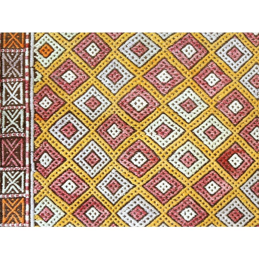 オールドキリム エスキシェヒル 134x98cm 一面のジジムモチーフ