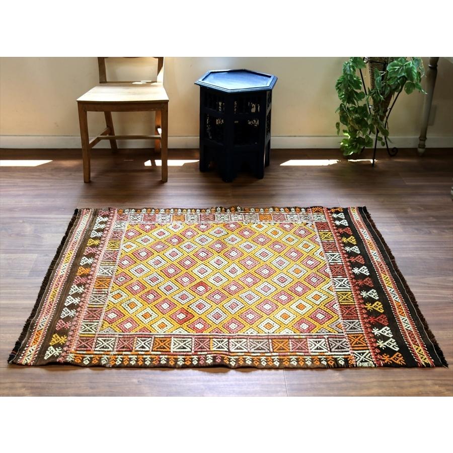 オールドキリム エスキシェヒル 134x98cm 一面のジジムモチーフ