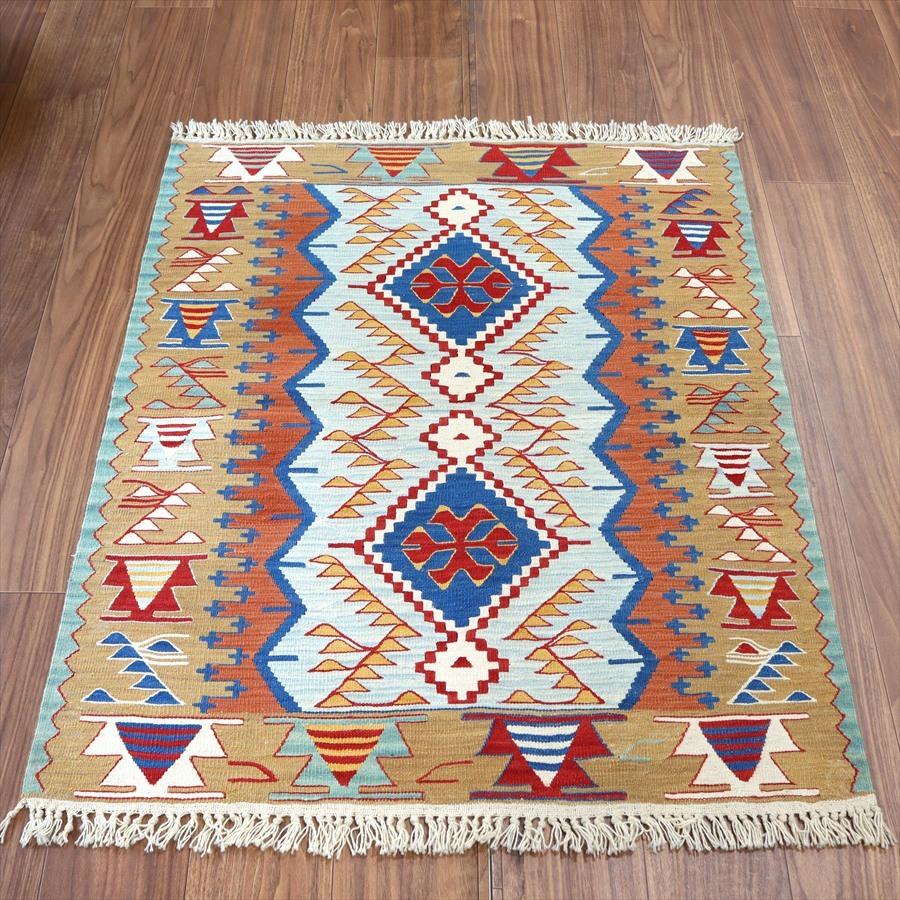 トルコ手織りキリム ウシャク 113x91cm 青いひし形メダリオン | ブランド登録なし