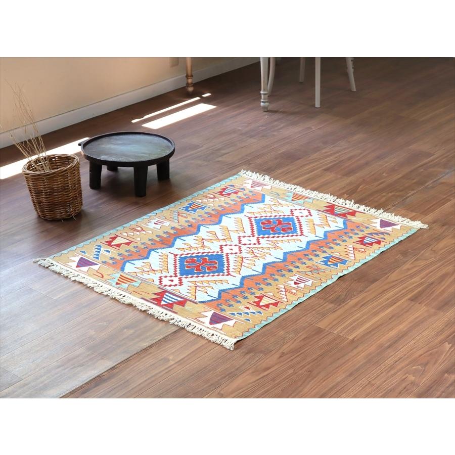 トルコ手織りキリム ウシャク 113x91cm 青いひし形メダリオン | ブランド登録なし | 01