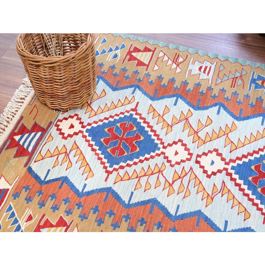 トルコ手織りキリム ウシャク 113x91cm 青いひし形メダリオン | ブランド登録なし | 03