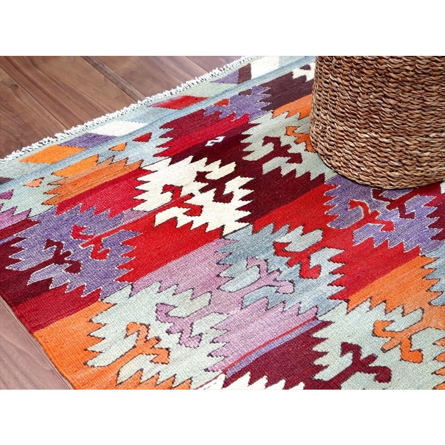 オールドキリム アフィヨン 115x91cm 連なるジグザグモチーフ パッチワーク デザイン | ブランド登録なし | 04