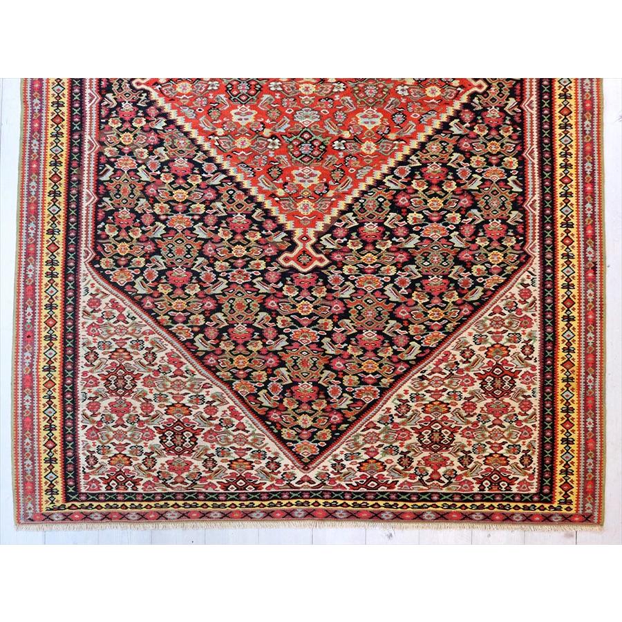 オールドキリム セネ 193x124cm 赤いひし形メダリオン