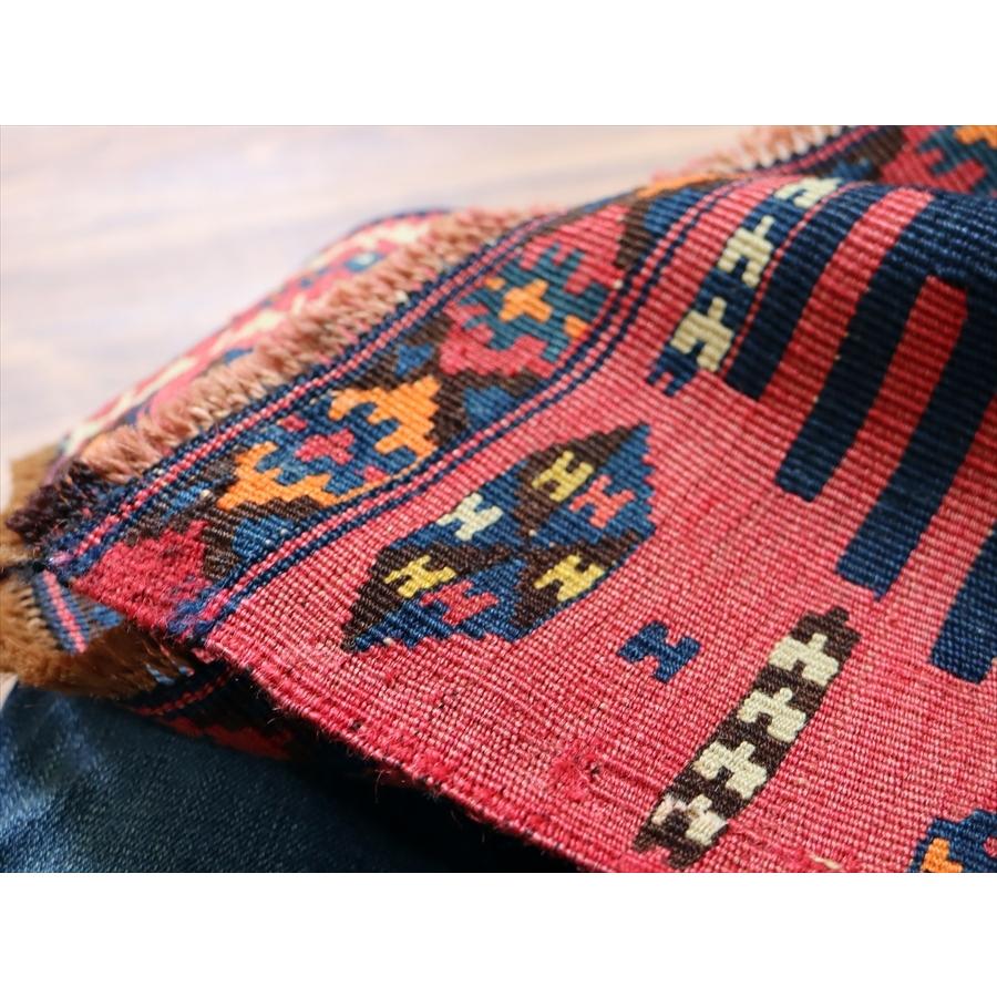 オールドキリム ハッキャリ フラグメント 111x84cm 濃紺とローズピンク | ブランド登録なし | 13