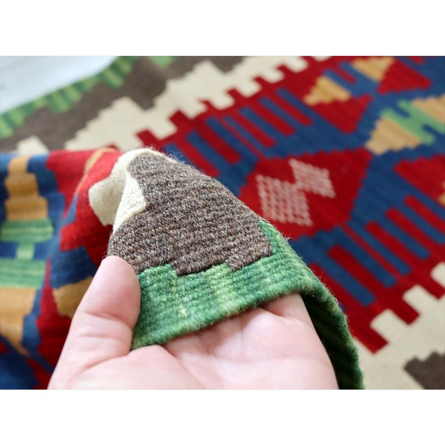 トルコのカイセリ産シルクの花と鳥柄のマット トルコのカイセリ産シルクの花と鳥柄のマット トルコ絨毯 カイセリ 手織