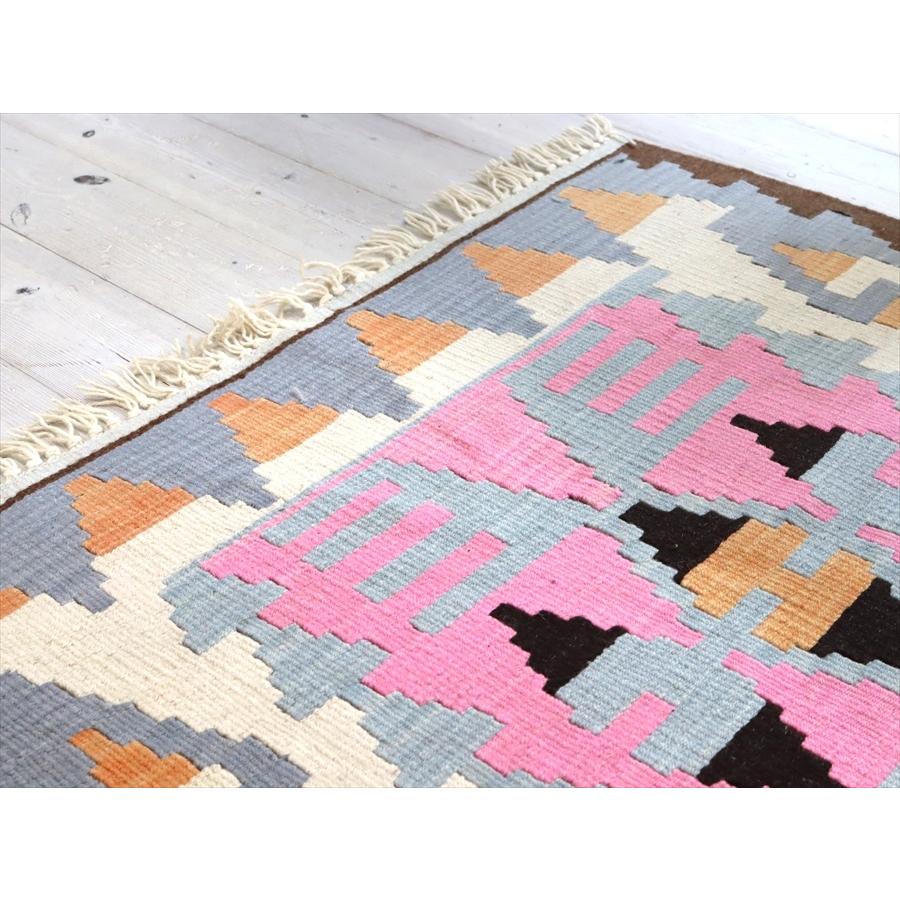 やわらかな織りのカイセリ産キリム チェイレキ 125x84cm 翼を広げた鳥のモチーフ | ブランド登録なし | 02