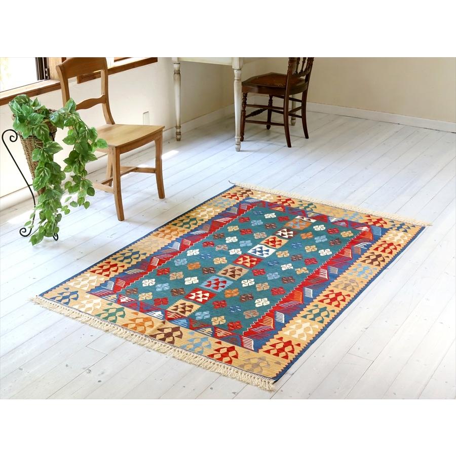 トルコの手織りキリム　ウシャク 173x122cm 幾何学模様と小花のモチーフ | ブランド登録なし | 01