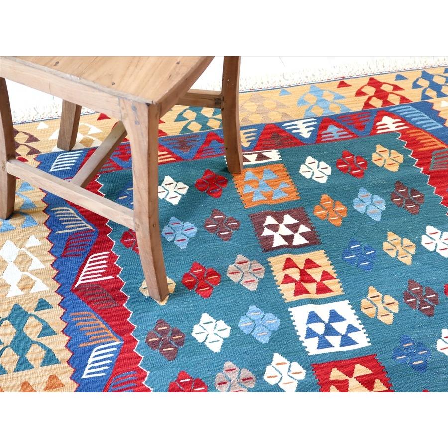 トルコの手織りキリム　ウシャク 173x122cm 幾何学模様と小花のモチーフ | ブランド登録なし | 05