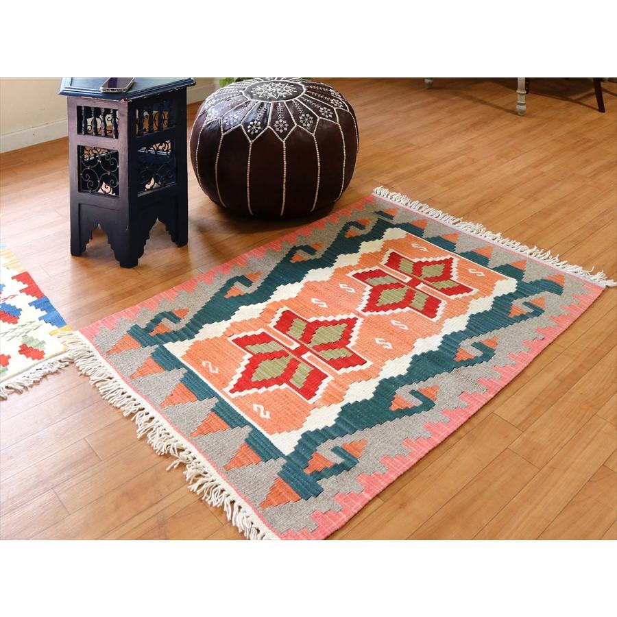 やわらかな織りのカイセリ産キリム　チェイレキ 113x81cm オレンジ/グリーン | ブランド登録なし | 01