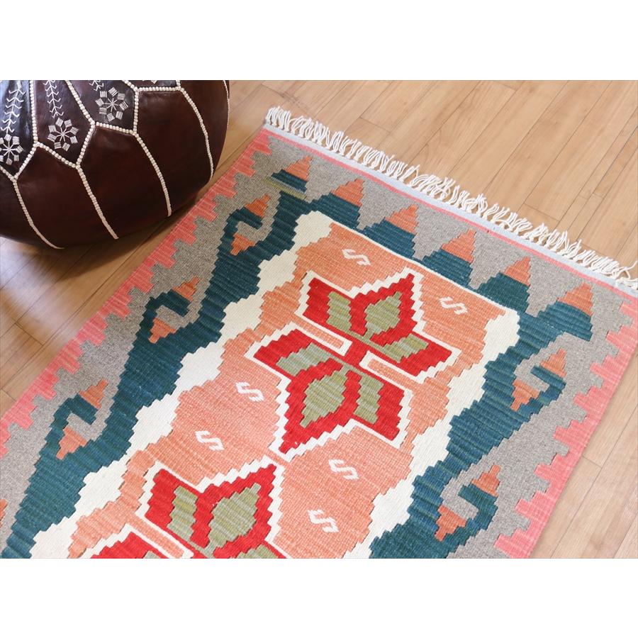 やわらかな織りのカイセリ産キリム　チェイレキ 113x81cm オレンジ/グリーン | ブランド登録なし | 02