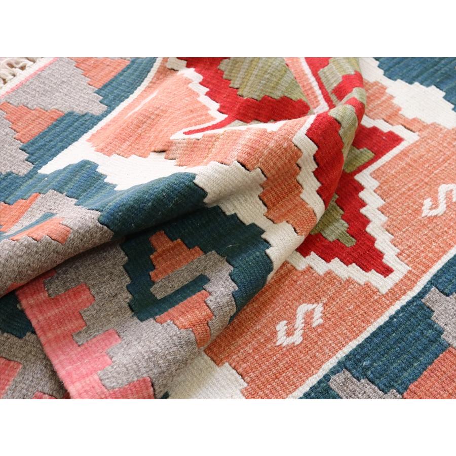 やわらかな織りのカイセリ産キリム　チェイレキ 113x81cm オレンジ/グリーン | ブランド登録なし | 04