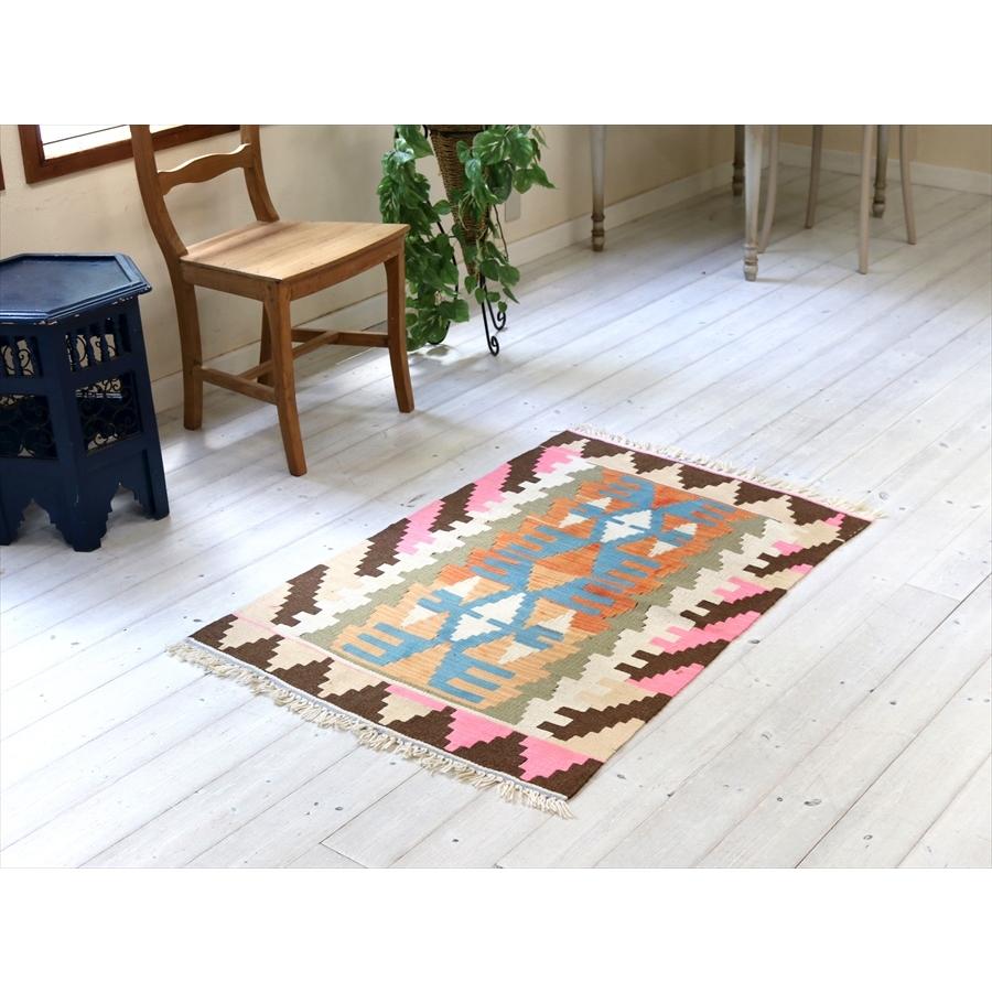 やわらかな織りのカイセリ産キリム　チェイレキ 113x75cm 翼を広げた鳥のモチーフ | ブランド登録なし | 01