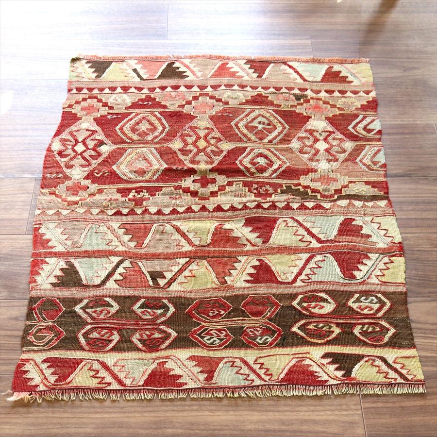 オールドキリム トルコ シワス地方 86x68cm パターンの違う幾何学モチーフ | ブランド登録なし