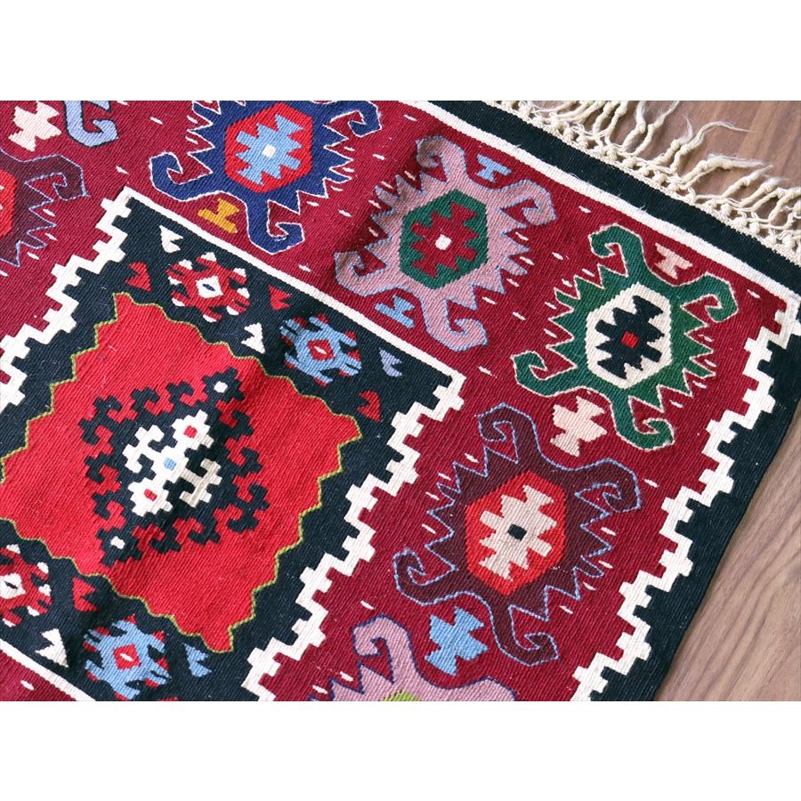 オールドキリム シャルキョイ 59x60cm ワインレッド 正方形 | ブランド登録なし | 04