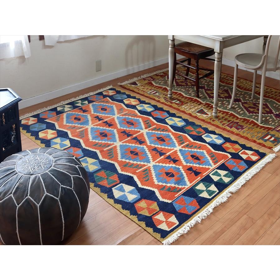 トルコの手織りキリム ウシャク 180x119cm ベレケットのモチーフ | ブランド登録なし | 01