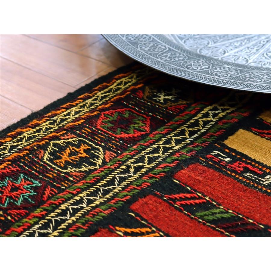 グチャン イランの手織りキリム 183x104cm スカートをはいた女の子と幾何学モチーフ | ブランド登録なし | 06