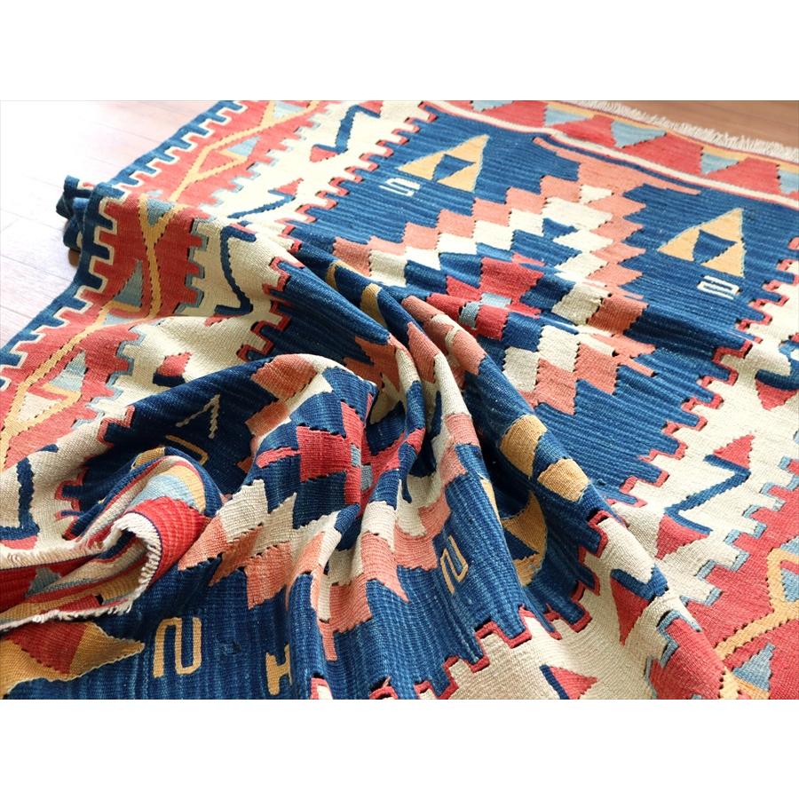 カイセリキリム トルコの手織りラグ 172x110cm レッド&ブルー