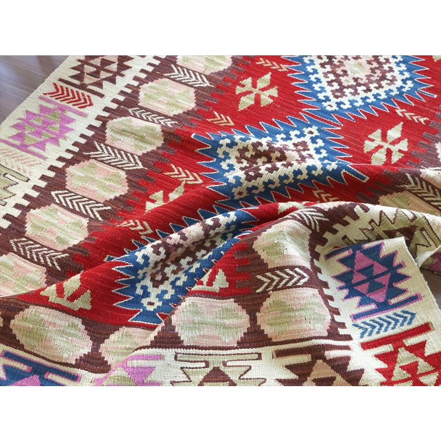 カイセリキリム トルコの手織りラグ 182x133cm 3つのドラゴンと麦の穂