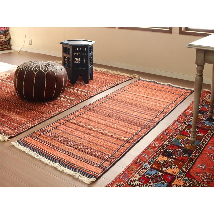 刺繍のようなスザンニ織りのキリム イラン東北部カラート 198x72cm 幾何学模様のボーダーデザイン | ブランド登録なし | 01