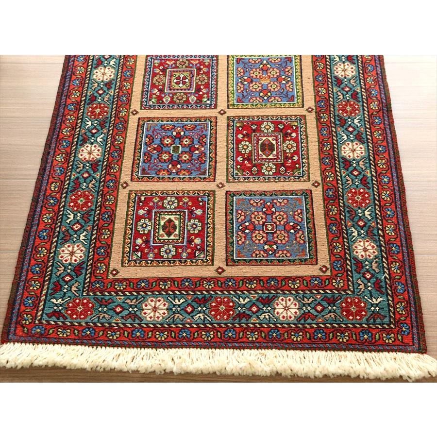 細かなスマック織りのキリム 96x65cm シルジャン 小花のモチーフ