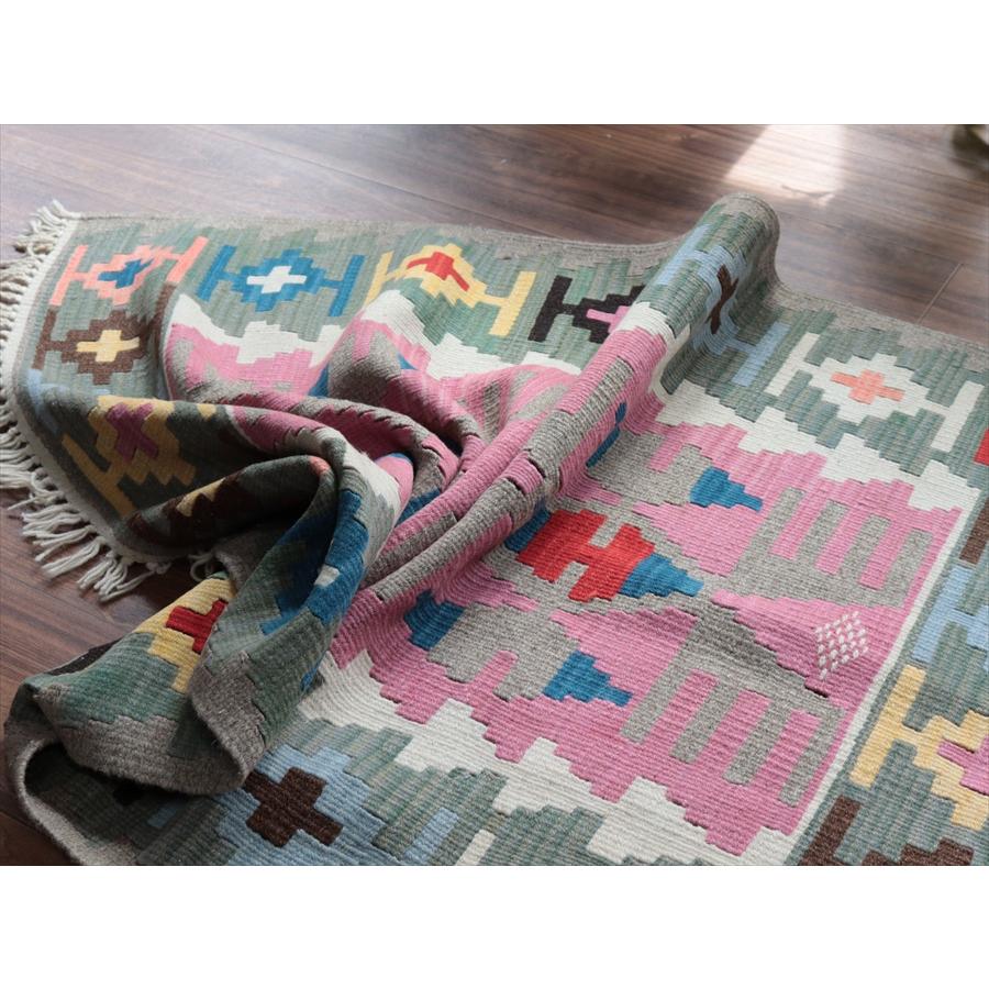 カイセリ産手織りキリム 124x82cm ピンク＆グリーン トルコの手織りラグ |  | 04