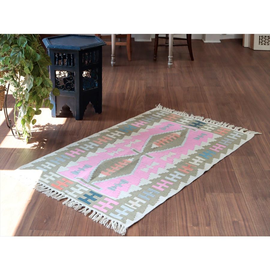 カイセリ産手織りキリム ピンク 121x76cm ベレケットのモチーフ トルコの手織りラグ |  | 01
