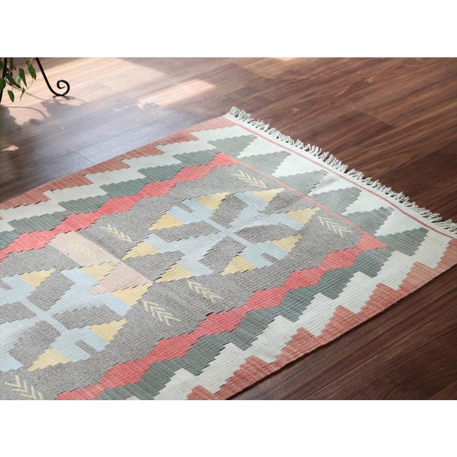 カイセリ産手織りキリム 132x87cm パステルカラー トルコの手織りラグ |  | 02