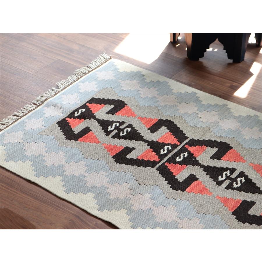 カイセリ産手織りキリム グレー 119x75cm 雄羊の角 トルコの手織りラグ |  | 03