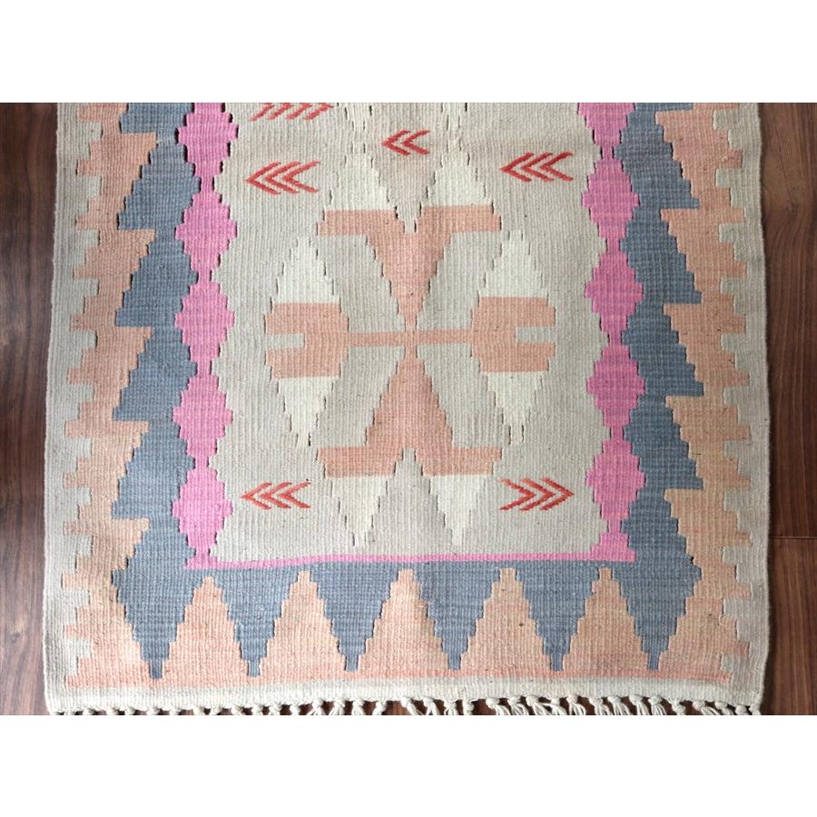 カイセリ産手織りキリム 129x83cm パステルカラー トルコの手織りラグ |  | 03