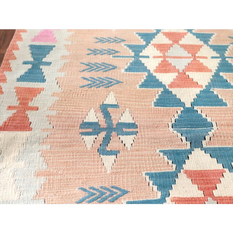 トルコの手織りキリム カイセリ 127x90cm 幾何学モチーフ パステルトーン |  | 05