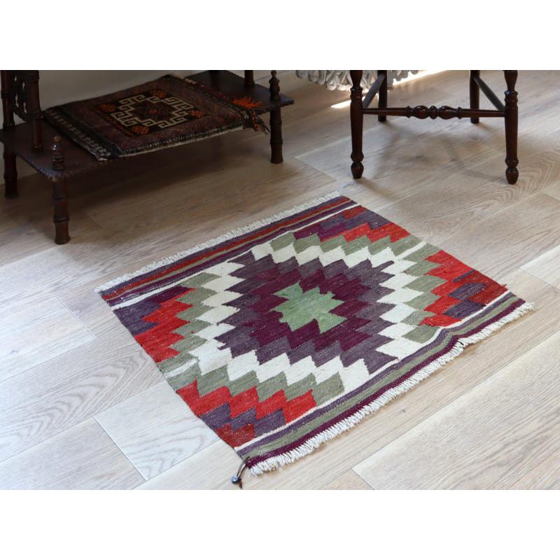 オールドキリム エシュメ 59x68cm イーブルアイ |  | 01