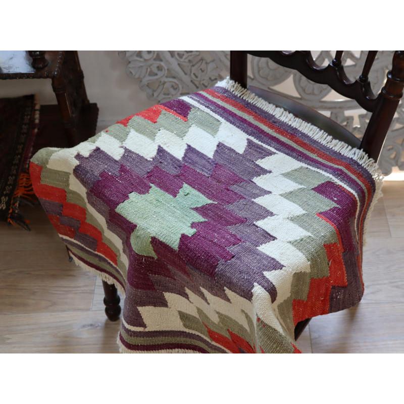 オールドキリム エシュメ 59x68cm イーブルアイ |  | 04