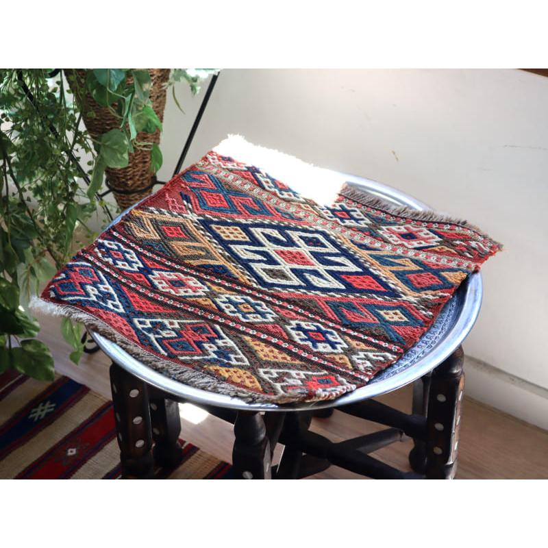 オールドキリム シルヴァン フラグメント 40x43cm マフラッシュのサイドピース |  | 01