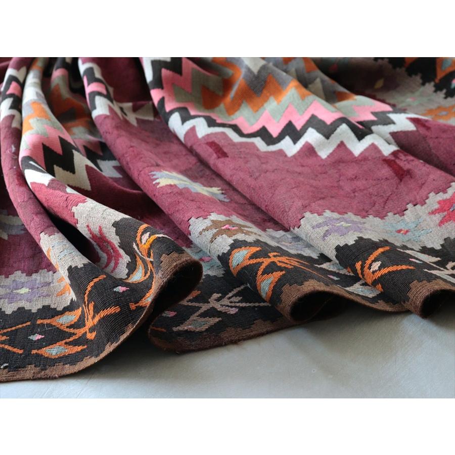 オールドキリム エルズルム 344x158cm ３つのメダリオンと幾何学模様 文字入り |  | 12