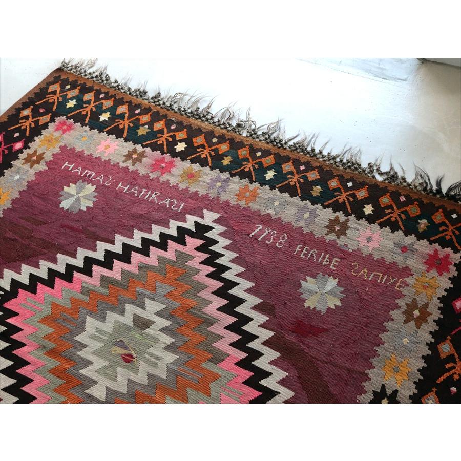 オールドキリム エルズルム 344x158cm ３つのメダリオンと幾何学模様 文字入り |  | 08