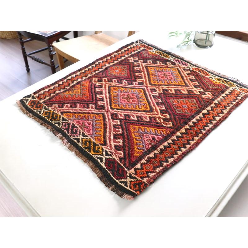 オールドキリム　小さなパネル 53x50cm カルス地方　ジジム織り |  | 02