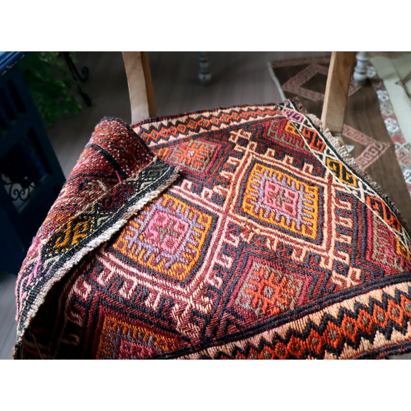 オールドキリム　小さなパネル 51x49cm カルス地方　ジジム織り |  | 04