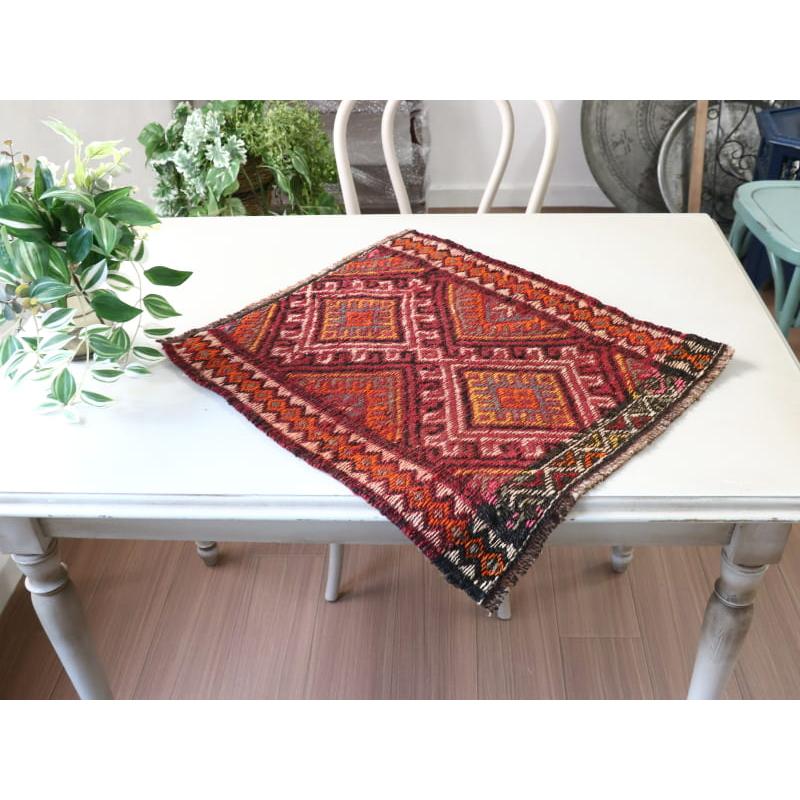 オールドキリム　小さなパネル 52x47cm カルス地方　ジジム織り |  | 01