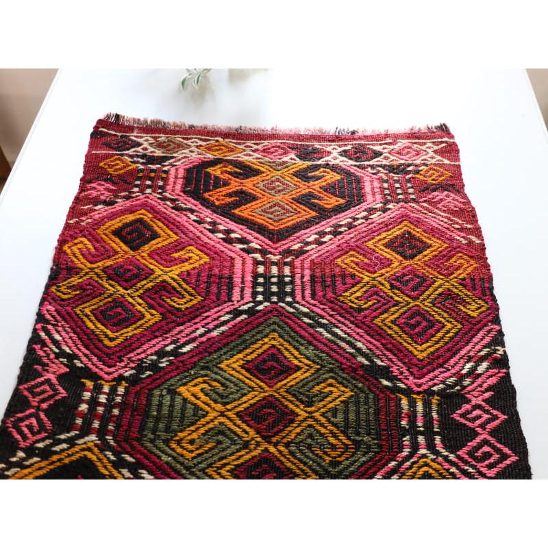 オールドキリム　小さなパネル 52x46cm カルス地方　ジジム織り |  | 02