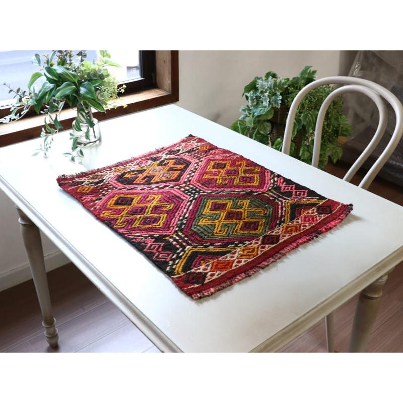 オールドキリム　小さなパネル 52x46cm カルス地方　ジジム織り |  | 03