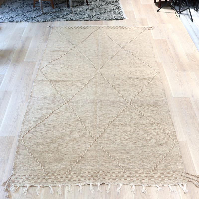 モロッコキリム ザナフィ 266x152cm ベージュ : インプレッションオブ