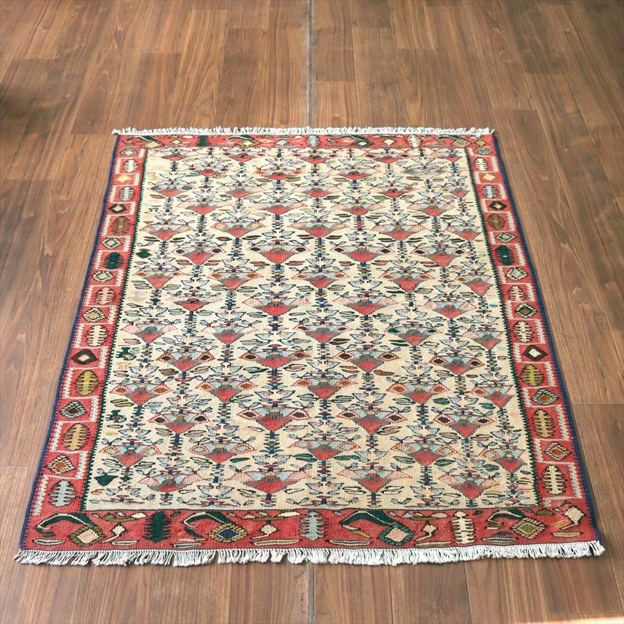 イランの手織りキリム セネ 144x119cm 花束のモチーフ | 